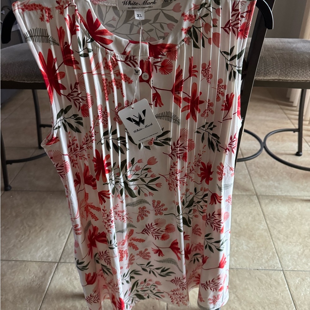 White Mark Women's Red and White Floral Blouse Tunic Length XL